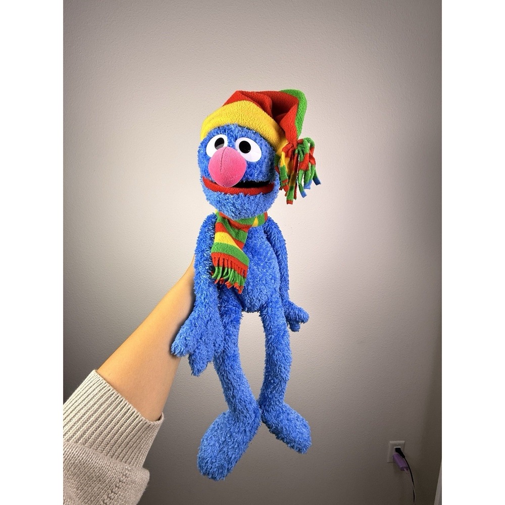 Vintage 2004 Sesame Street Grover‎ Plush Toy  Holiday Macy's Collectible